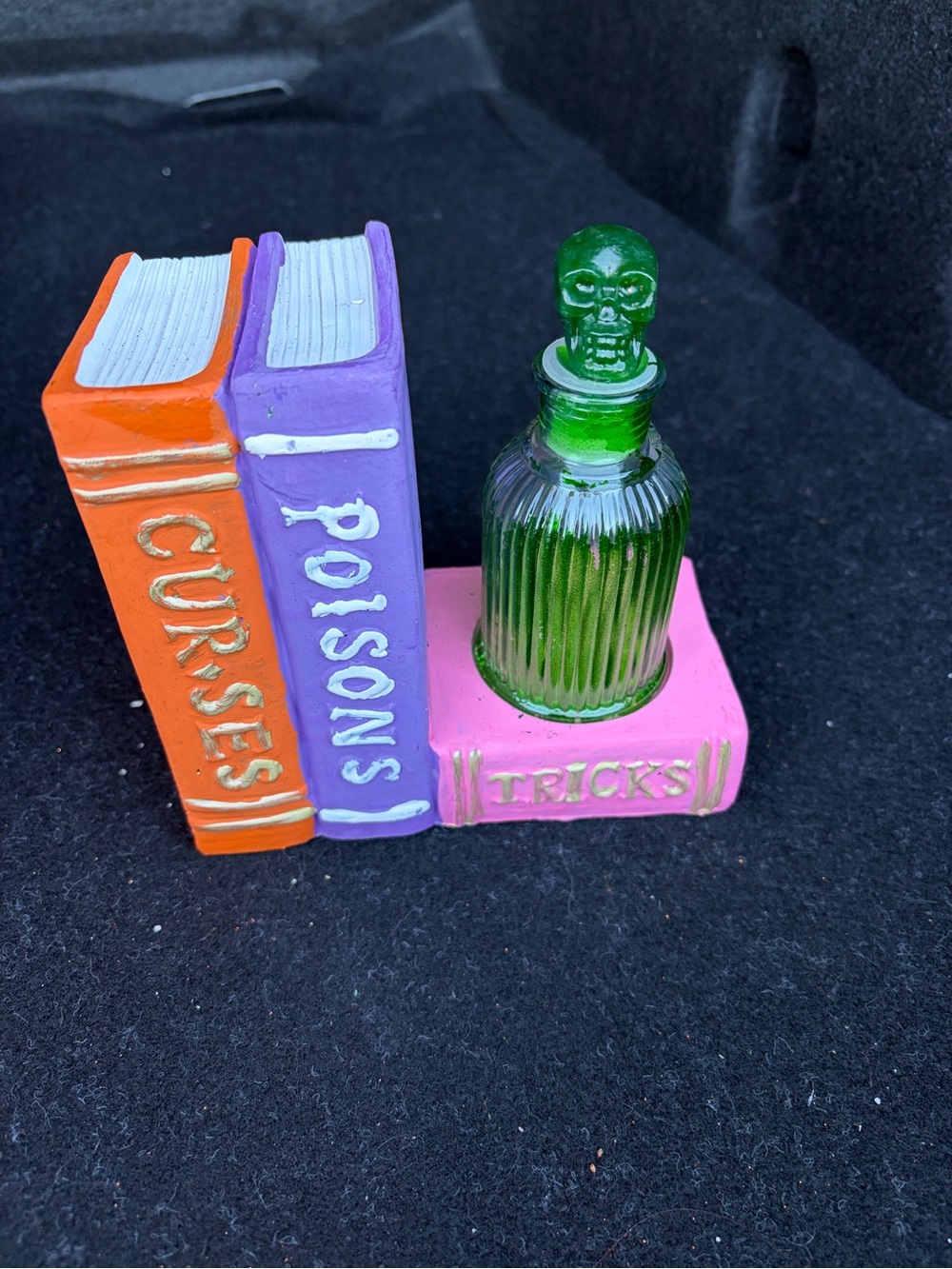 Halloween Potion Bookend Set with Green Skull Bottle - Unbranded